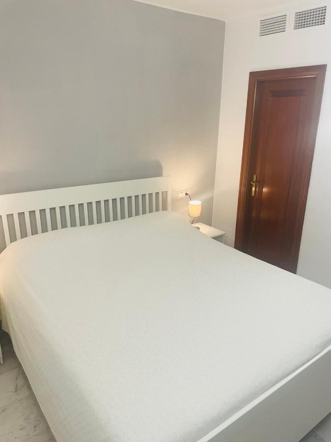 Beach Apartament In Torrevieja Bagian luar foto