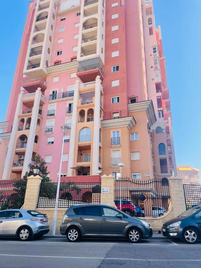 Beach Apartament In Torrevieja Bagian luar foto