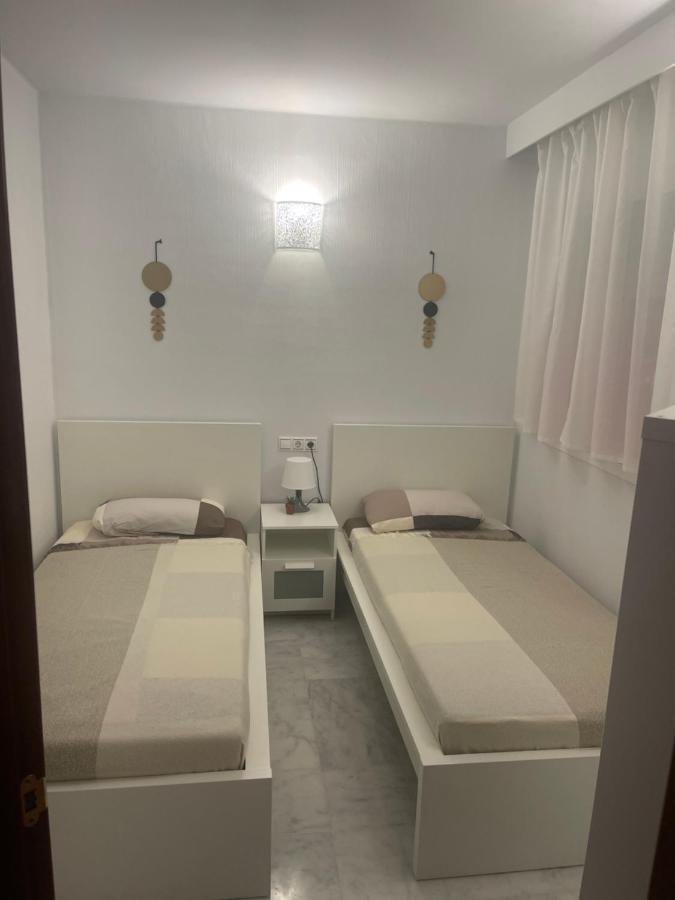 Beach Apartament In Torrevieja Bagian luar foto