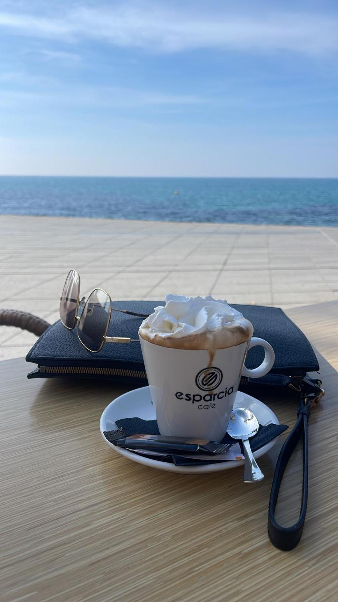 Beach Apartament In Torrevieja Bagian luar foto